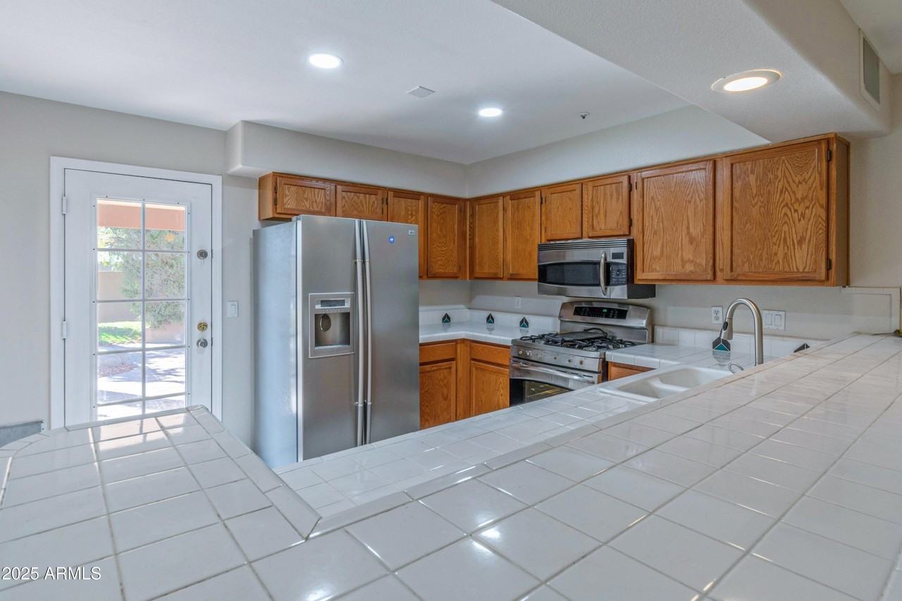 13170 N 90th Pl - Photo 7 of 35