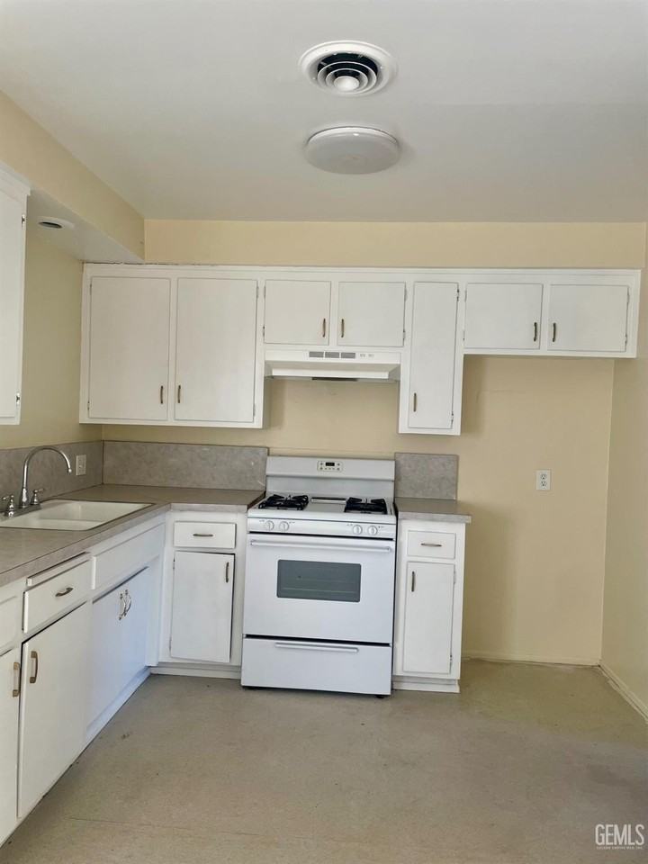 620 Norris Rd Apt 3 #3 - Photo 5 of 9