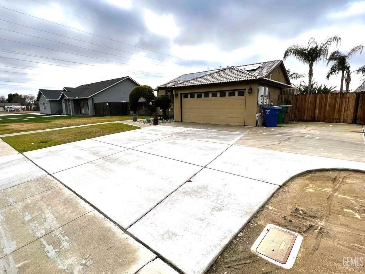 3013 Verdugo Ln - Photo 3 of 39