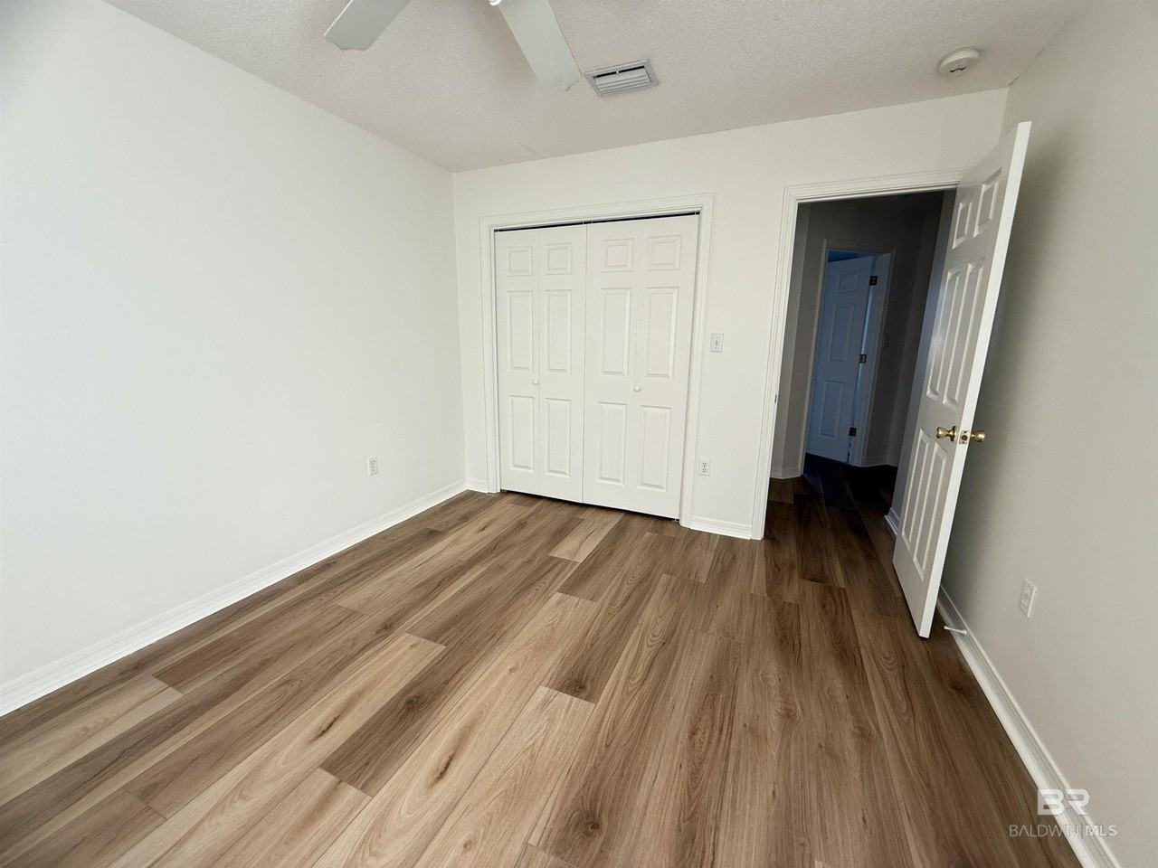 24608 Tarpon Ln - Photo 6 of 15