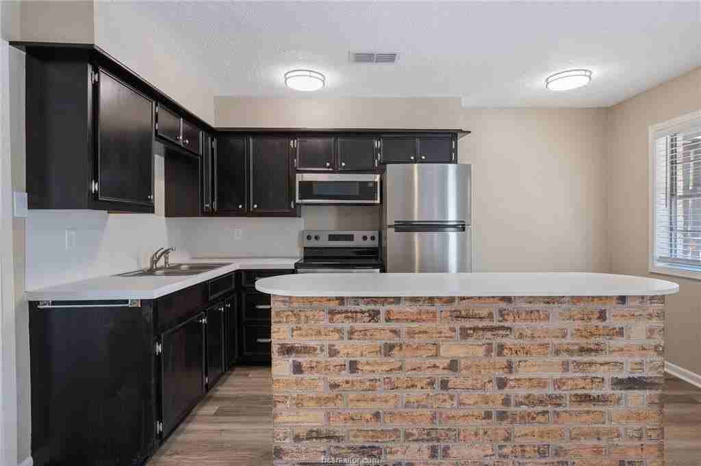 4948 Schehin Rd - Photo 4 of 9