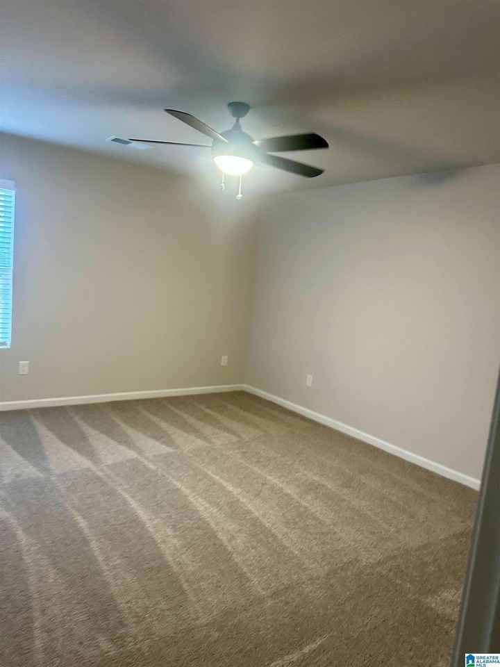 1015 Brookhaven Dr - Photo 4 of 10