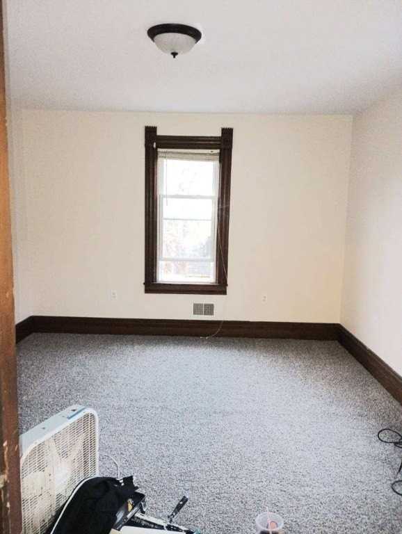 84 Gorton St - Photo 2 of 5