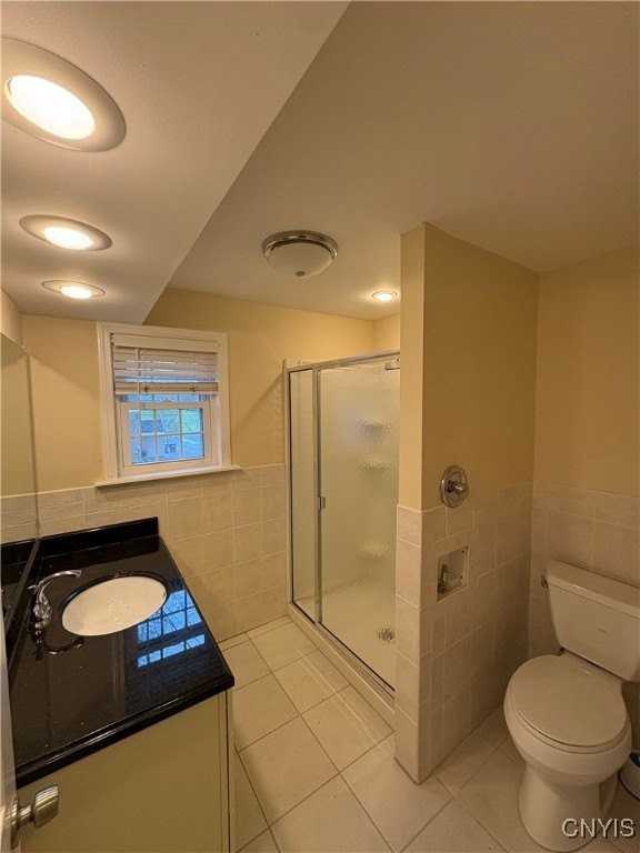 215 Locksley Rd - Photo 6 of 26