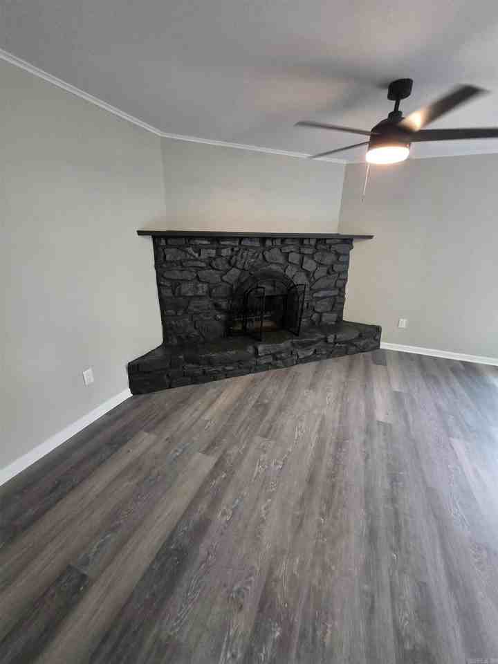 10 Hollyridge Ct - Photo 3 of 14