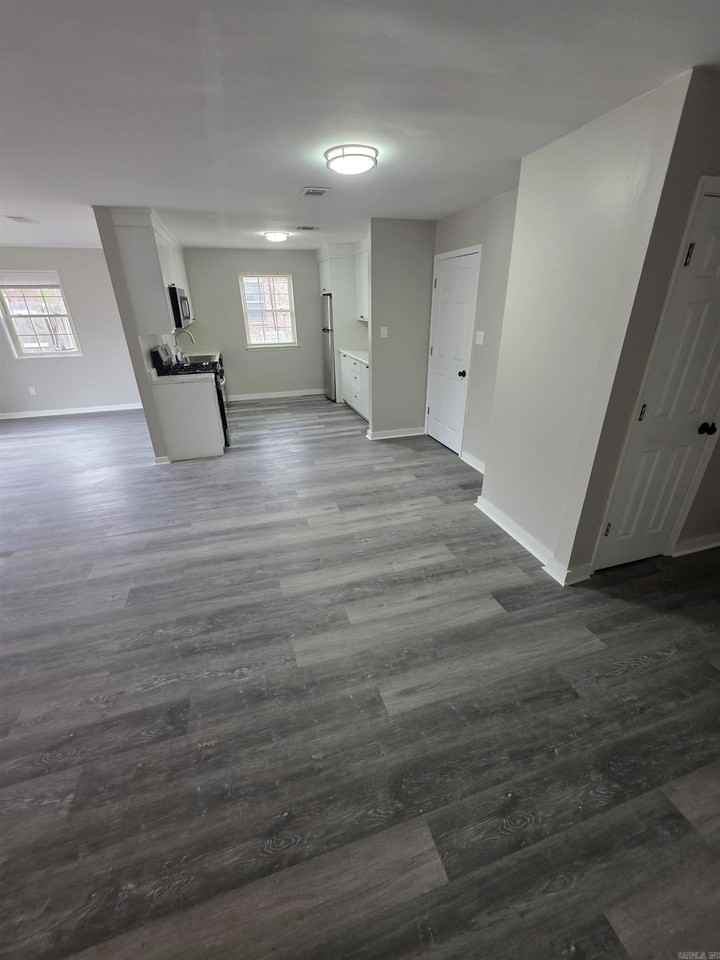 10 Hollyridge Ct - Photo 4 of 14