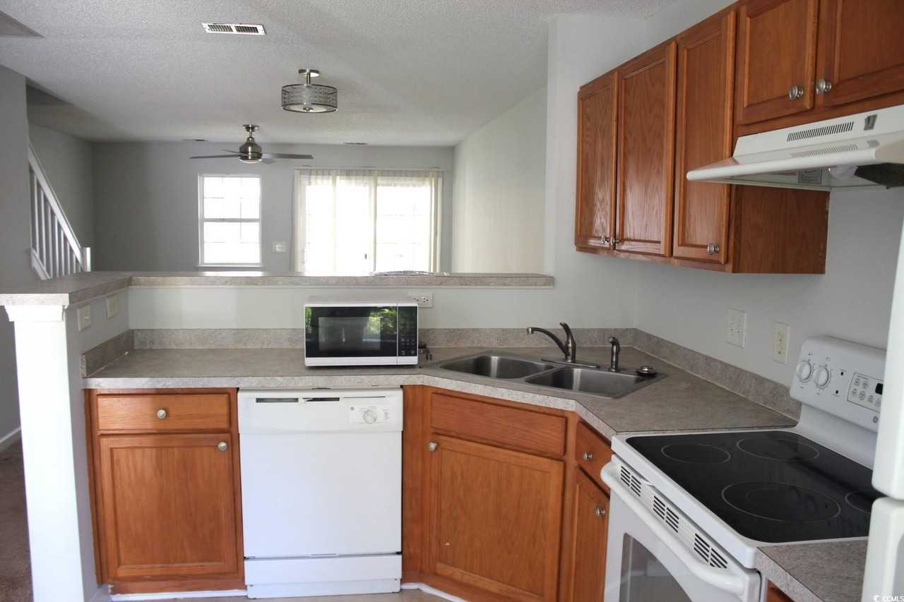 1256 Shoebridge Dr - Photo 2 of 19