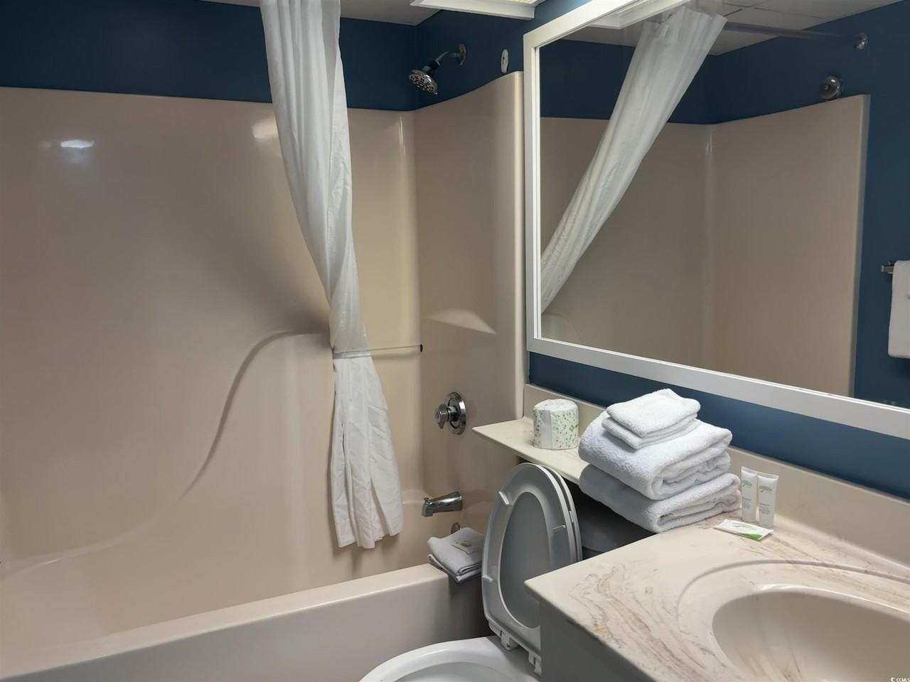 201 74th Ave N - Photo 7 of 9