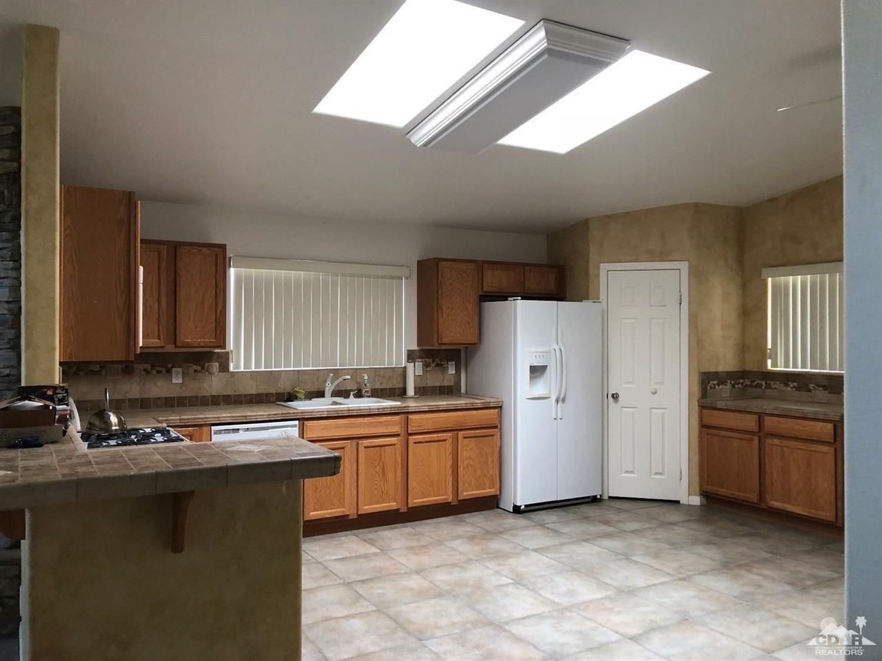 9641 Vista Del Valle - Photo 5 of 36