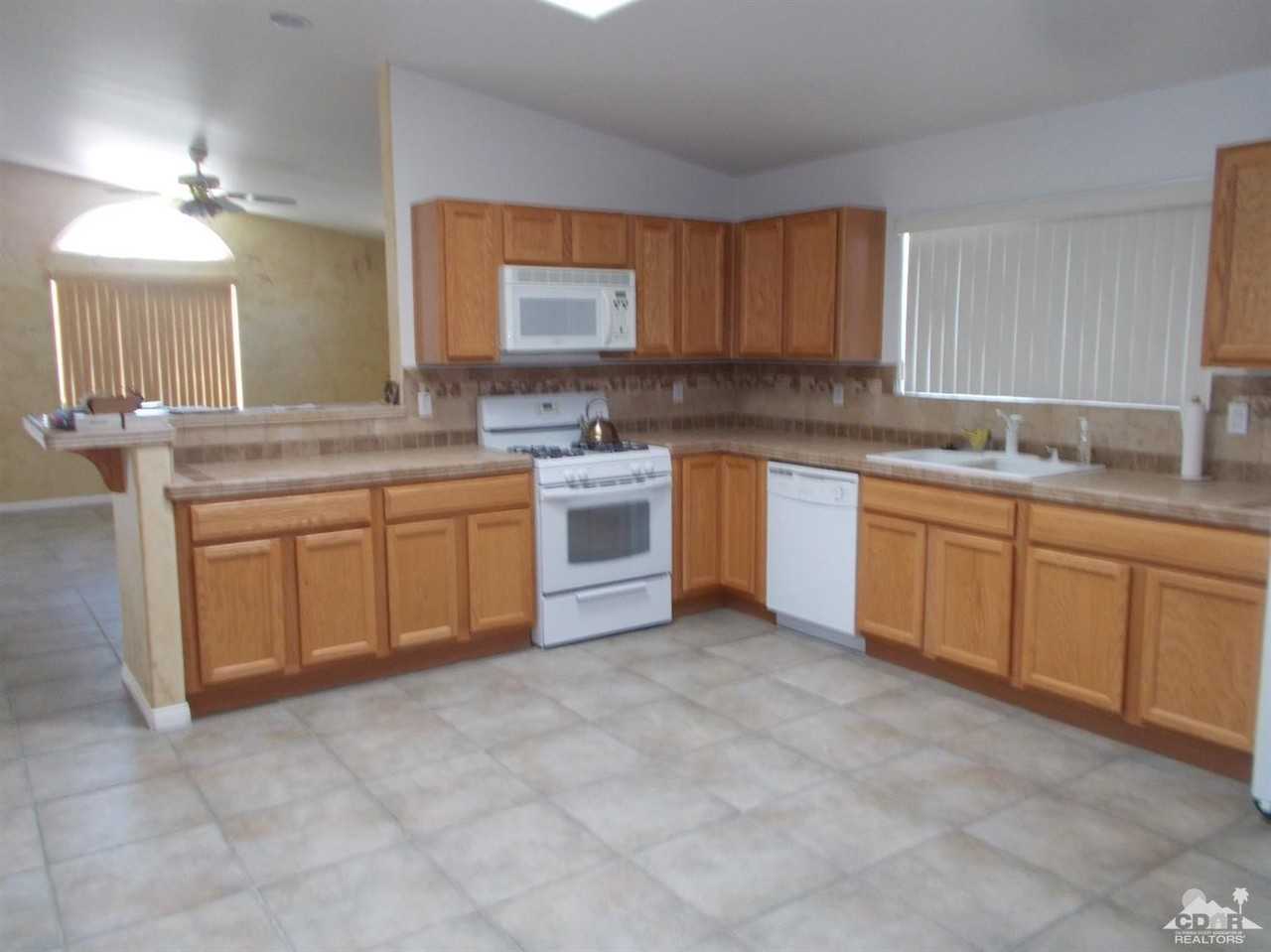 9641 Vista Del Valle - Photo 6 of 36