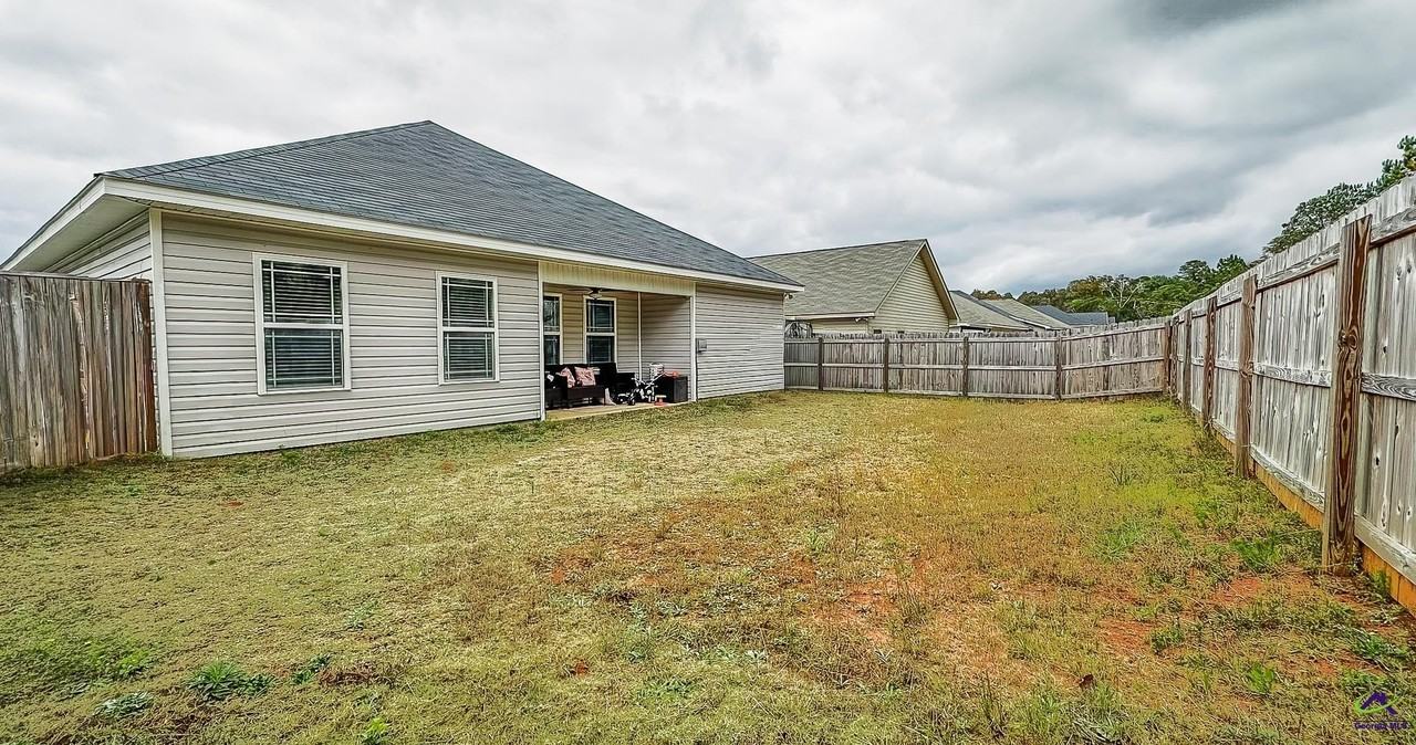 181 Red Tail Cir - Photo 3 of 13