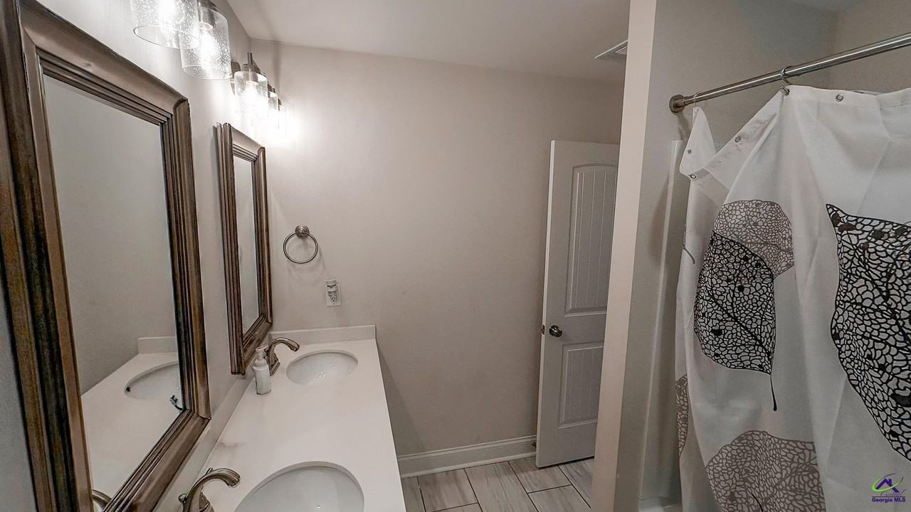 181 Red Tail Cir - Photo 7 of 13