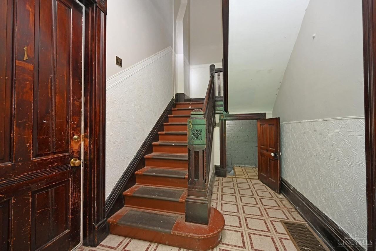 120 Lyon St Apt 3 #3 - Photo 6 of 31