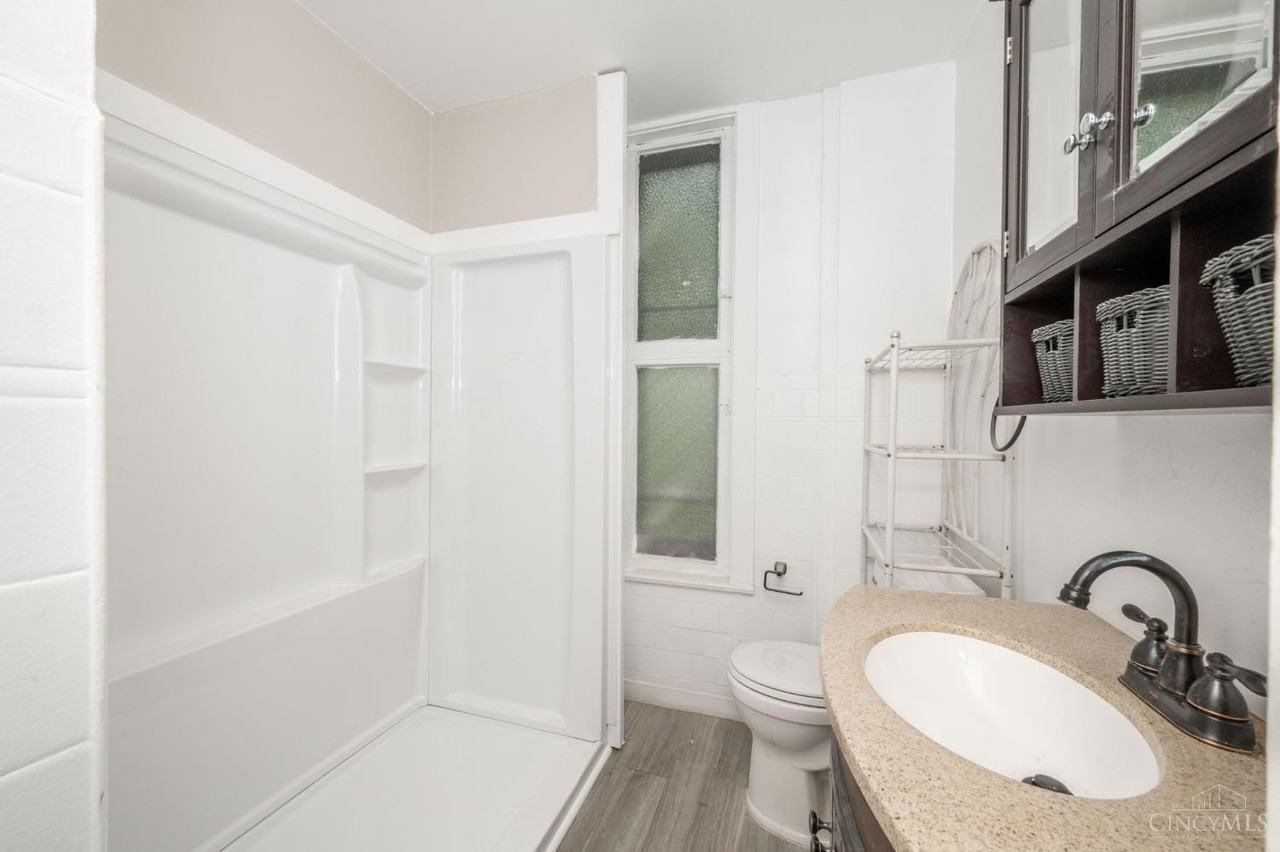 475 Riddle Rd Apt 2b #2B - Photo 2 of 25