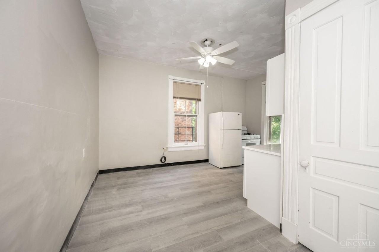 475 Riddle Rd Apt 2b #2B - Photo 3 of 25