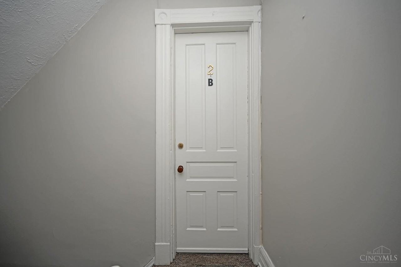 475 Riddle Rd Apt 2b #2B - Photo 5 of 25