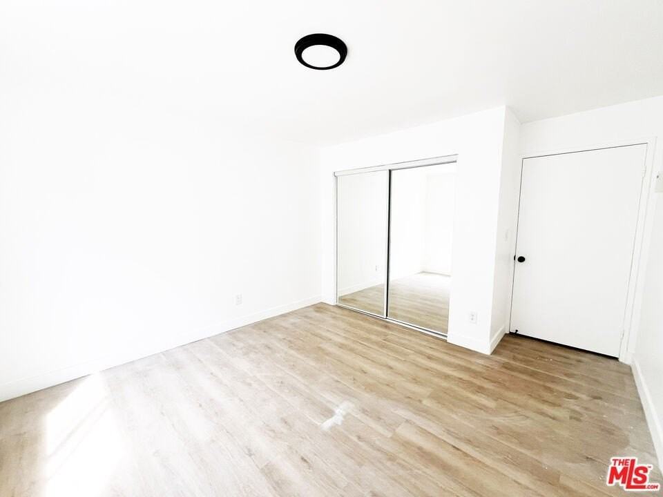 5440 Carlton Way Apt 105 #105 - Photo 7 of 30