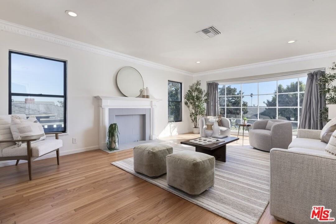 9125 David Ave - Photo 6 of 41