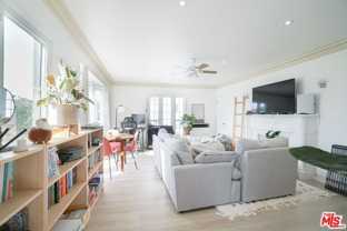 5139 Marathon St - Photo 1 of 1