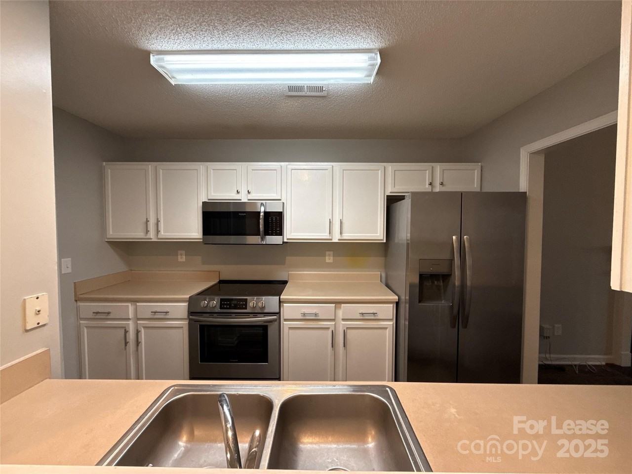 6018 Patric Alan Ct - Photo 5 of 18