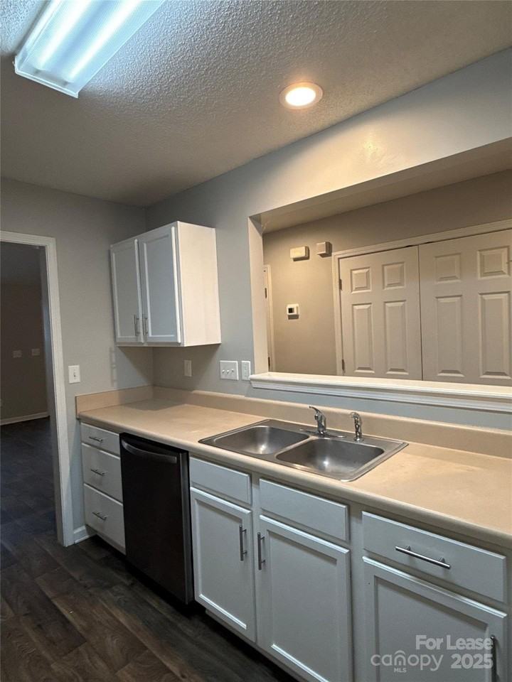 6018 Patric Alan Ct - Photo 6 of 18