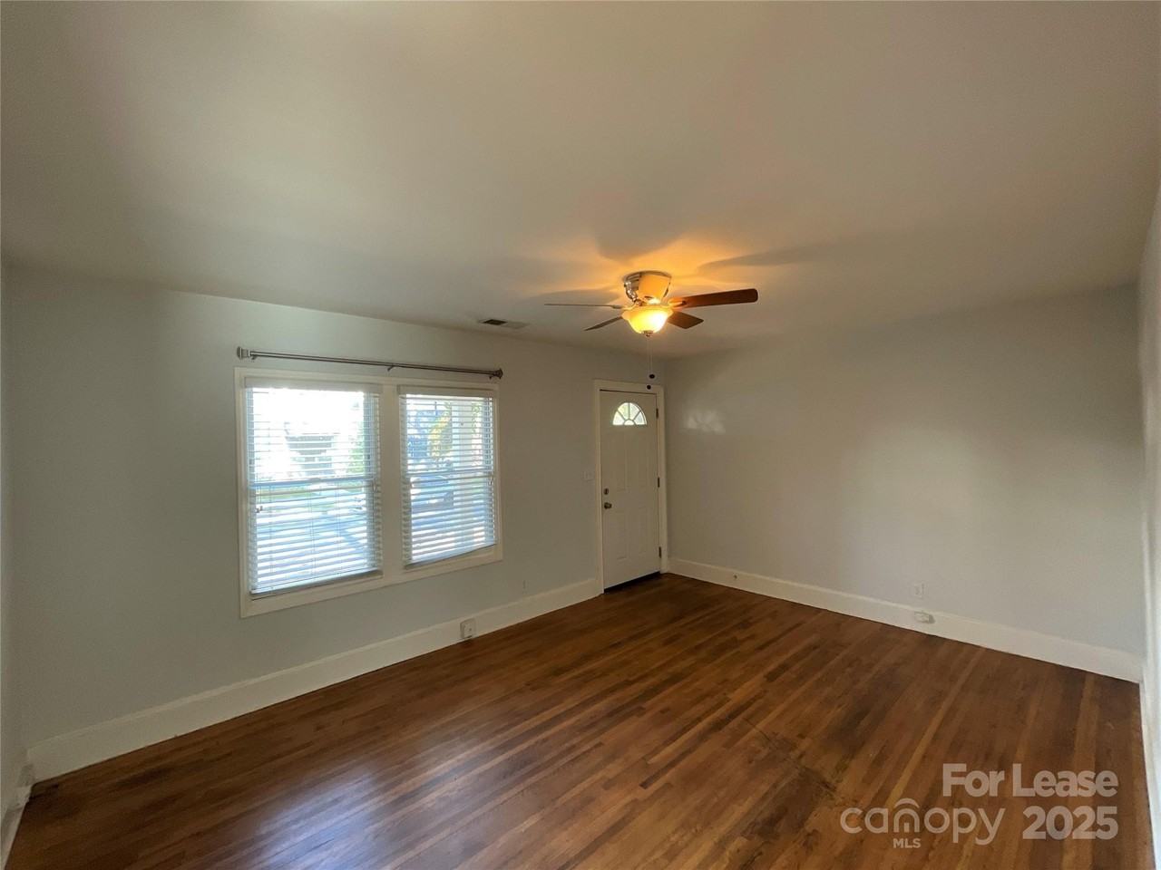 1728 Matheson Ave - Photo 3 of 11