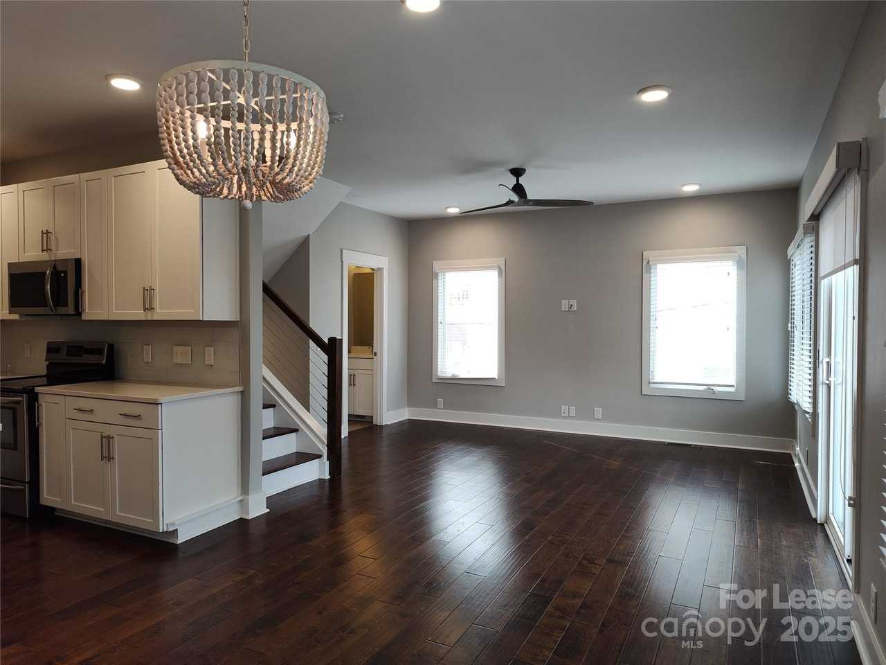 1506 Peridoe Point Ln - Photo 7 of 26