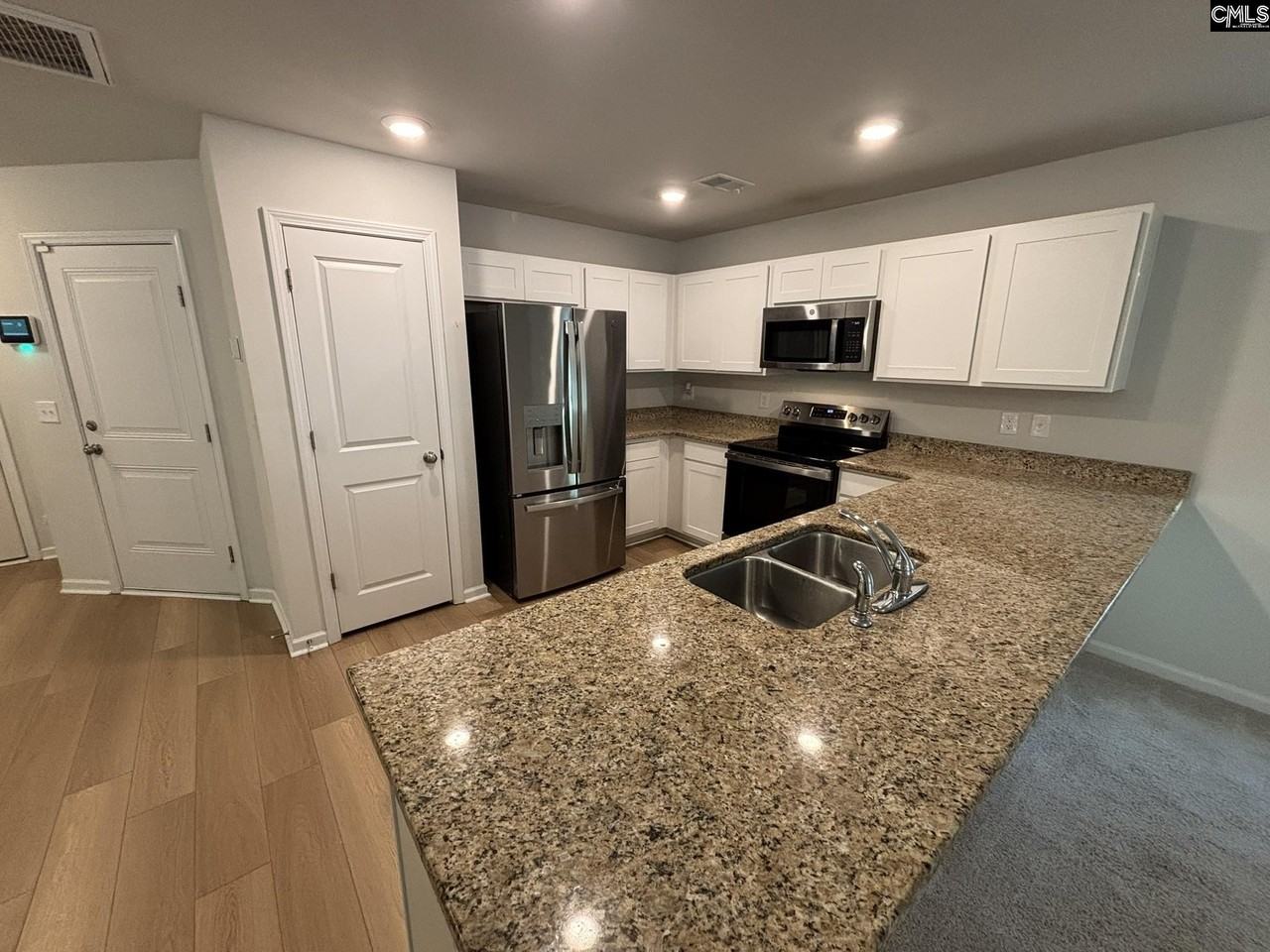 140 Kings Parish Ct - Photo 5 of 23