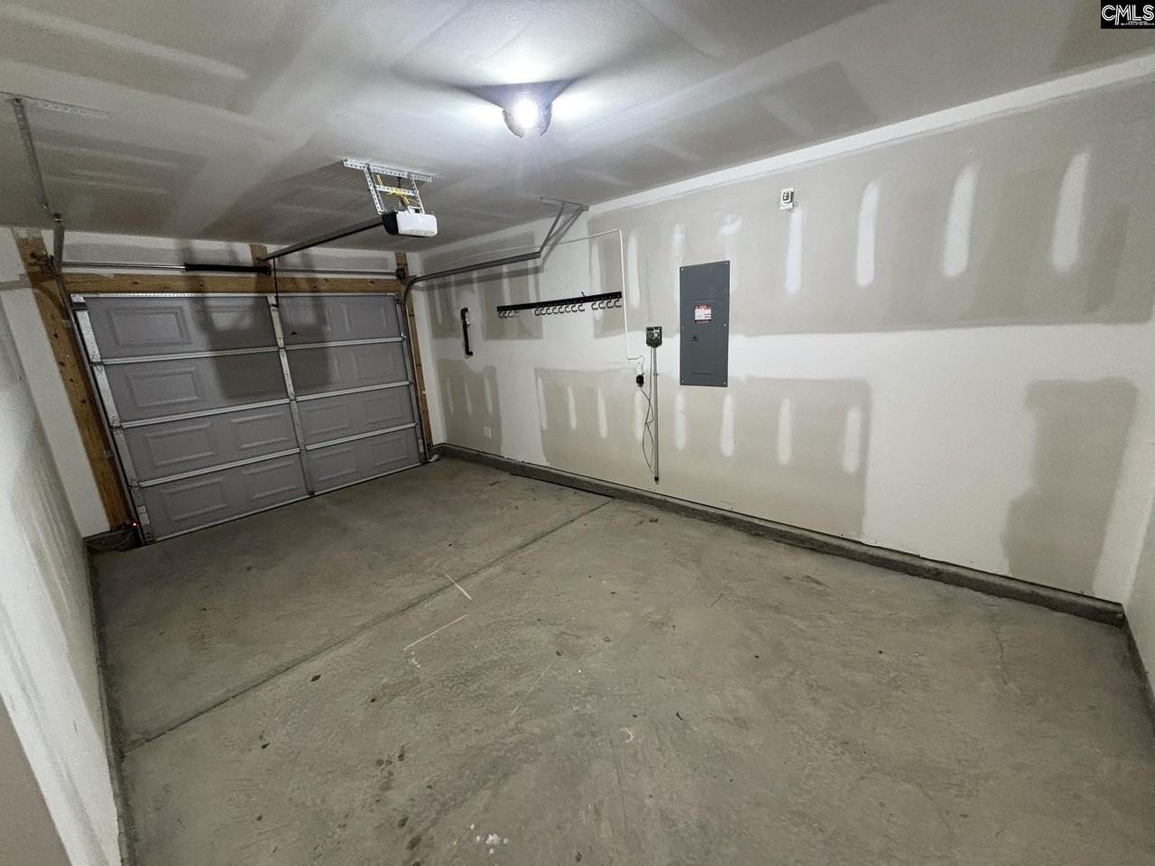 140 Kings Parish Ct - Photo 7 of 23