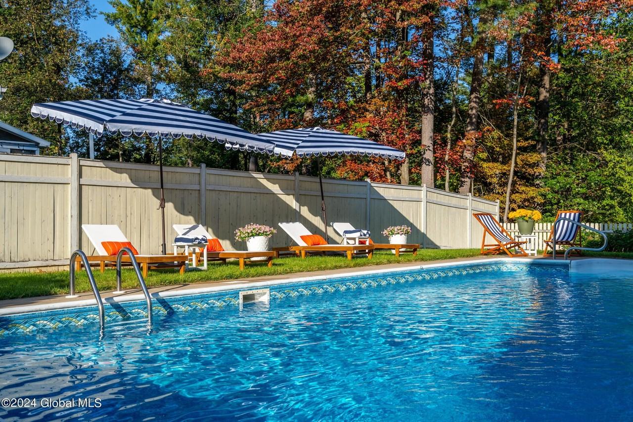 11 Anyhow Ln - Photo 6 of 50