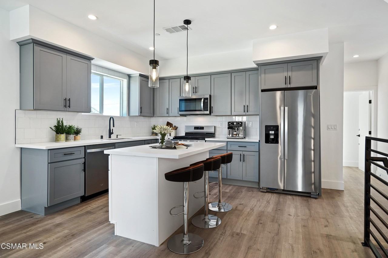 10908 Hesby St - Photo 2 of 17