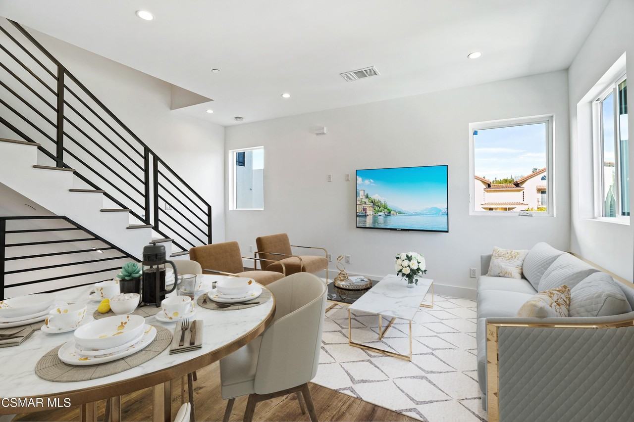 10908 Hesby St - Photo 4 of 17