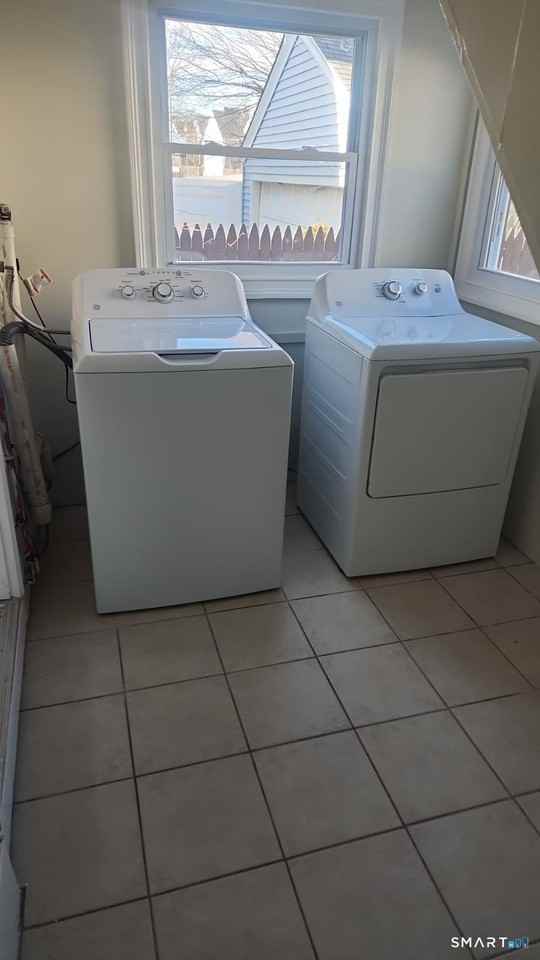 60 Lincoln Ave #1stFL - Photo 4 of 11