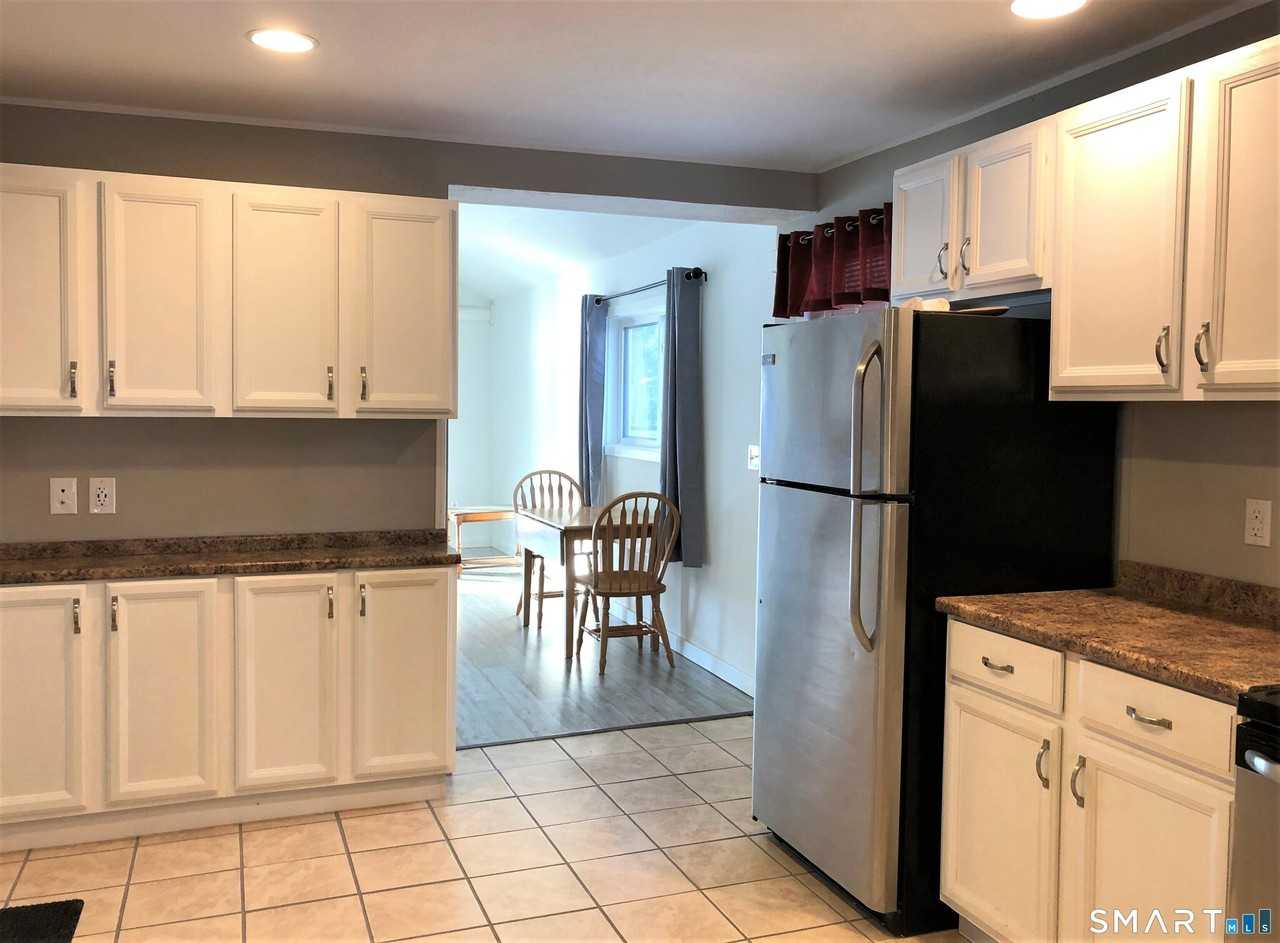 63 Cottage Rd - Photo 7 of 19