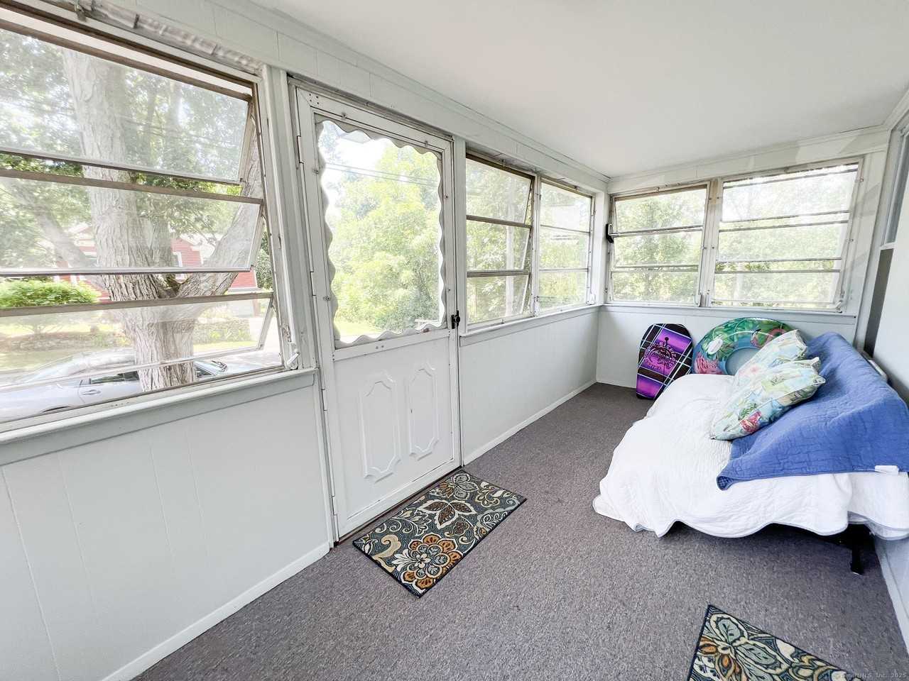 30 Bonsilene St - Photo 3 of 19