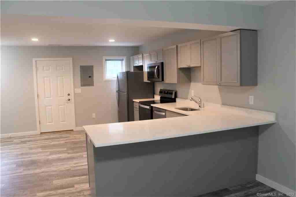 9 Goodhill Rd #103 - Photo 6 of 17