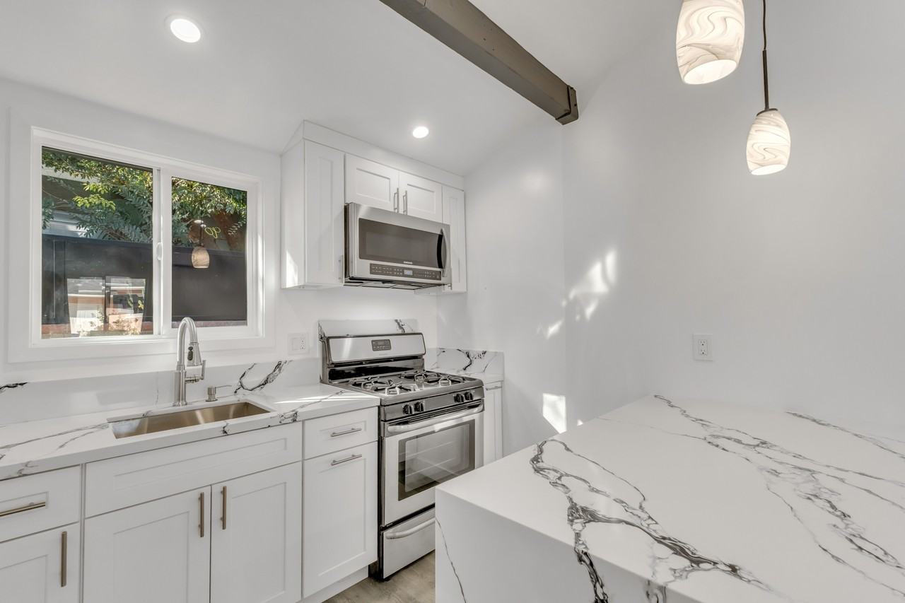 14753 Hartland St #1 - Photo 7 of 22