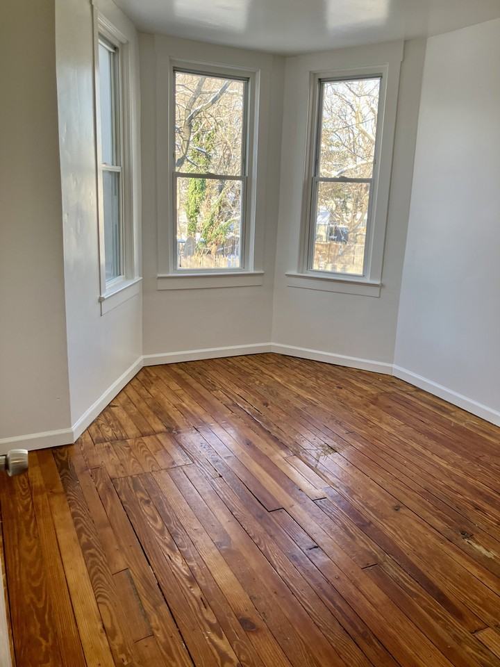 227 S Broadway #1 - Photo 6 of 11