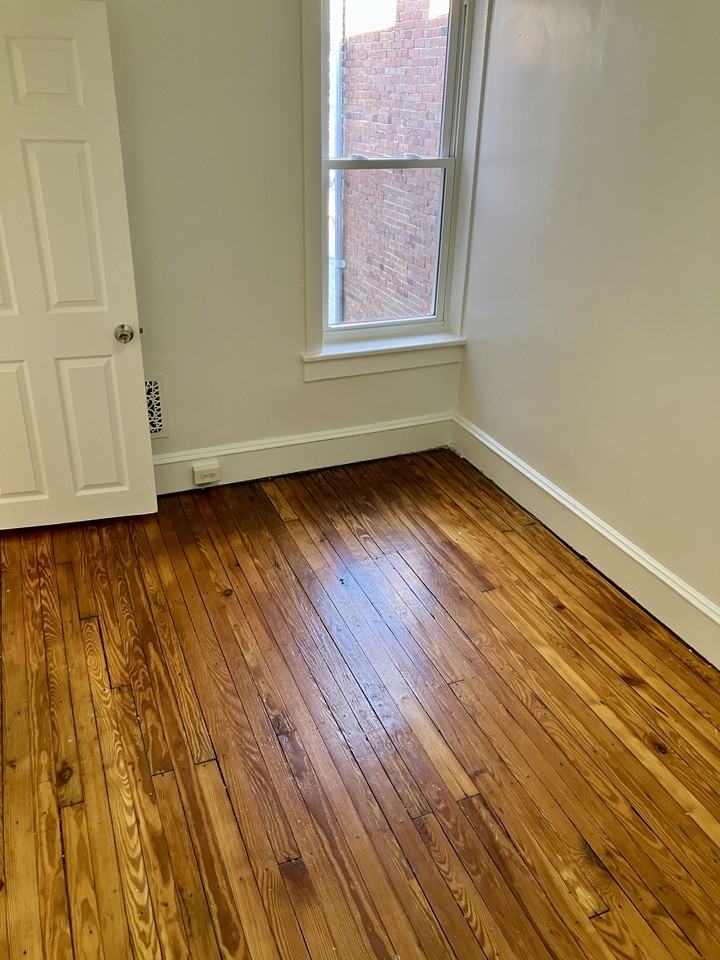 227 S Broadway #1 - Photo 7 of 11