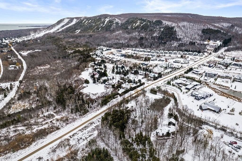 110 Dorothy Drive - Photo 2 of 50