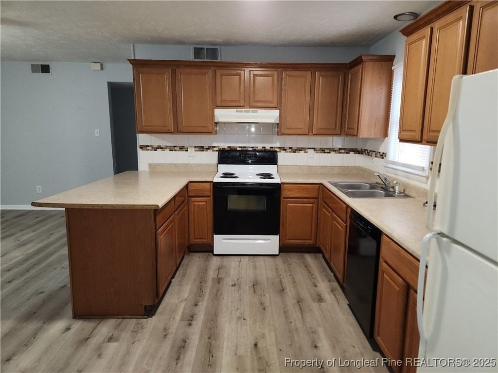 3713 Cherry Blossom Ln - Photo 6 of 9