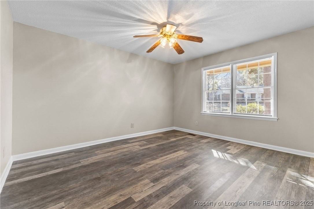 4418 Spinel Dr - Photo 6 of 37