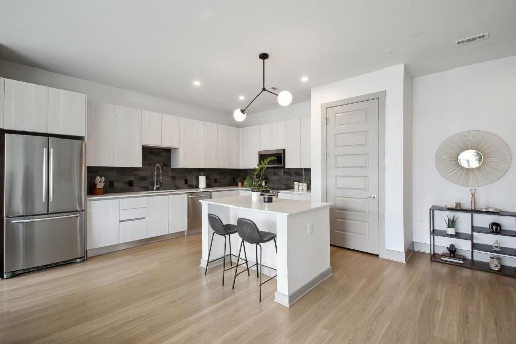 1050 Howell Mill Rd Nw Unit 02 #02 - Photo 3 of 17