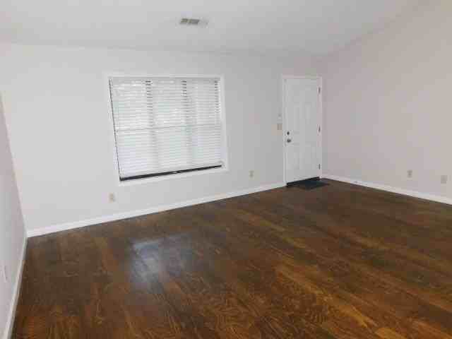 5502 Jamestowne Ct - Photo 4 of 28