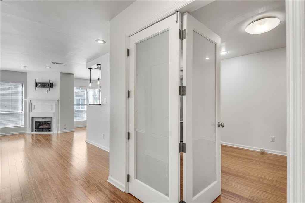 244 13th St Ne Apt 118 #118 - Photo 5 of 48