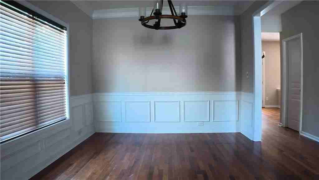 3440 Kentwater Dr - Photo 2 of 32