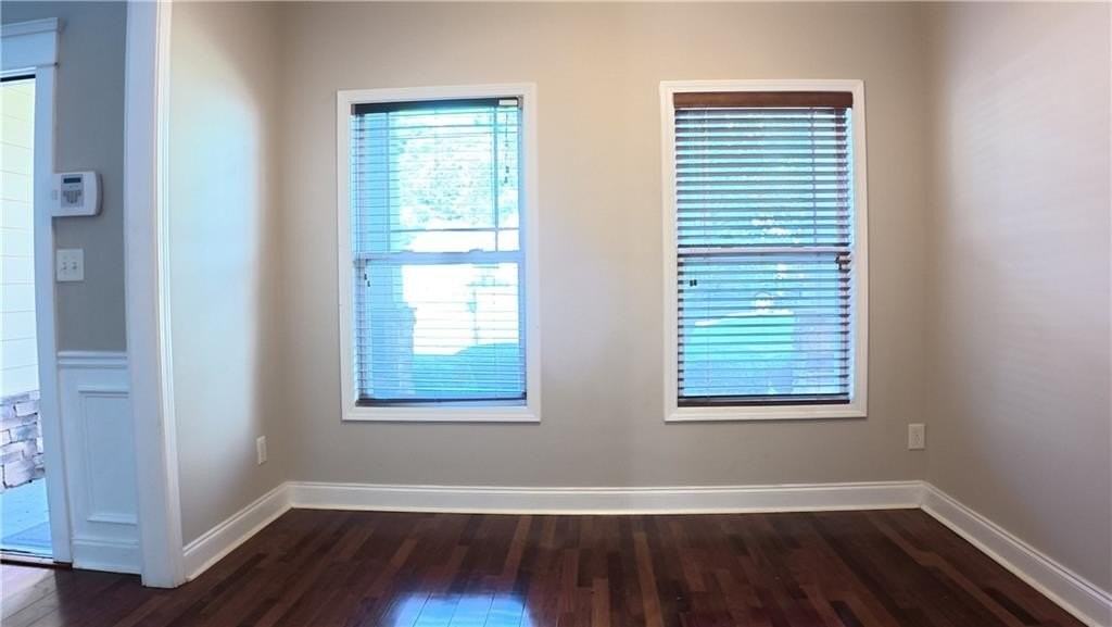 3440 Kentwater Dr - Photo 4 of 32