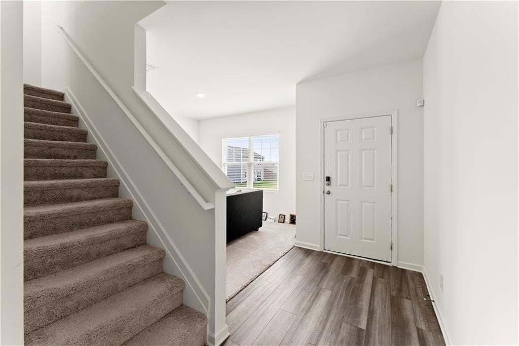 157 Colbury St - Photo 5 of 35