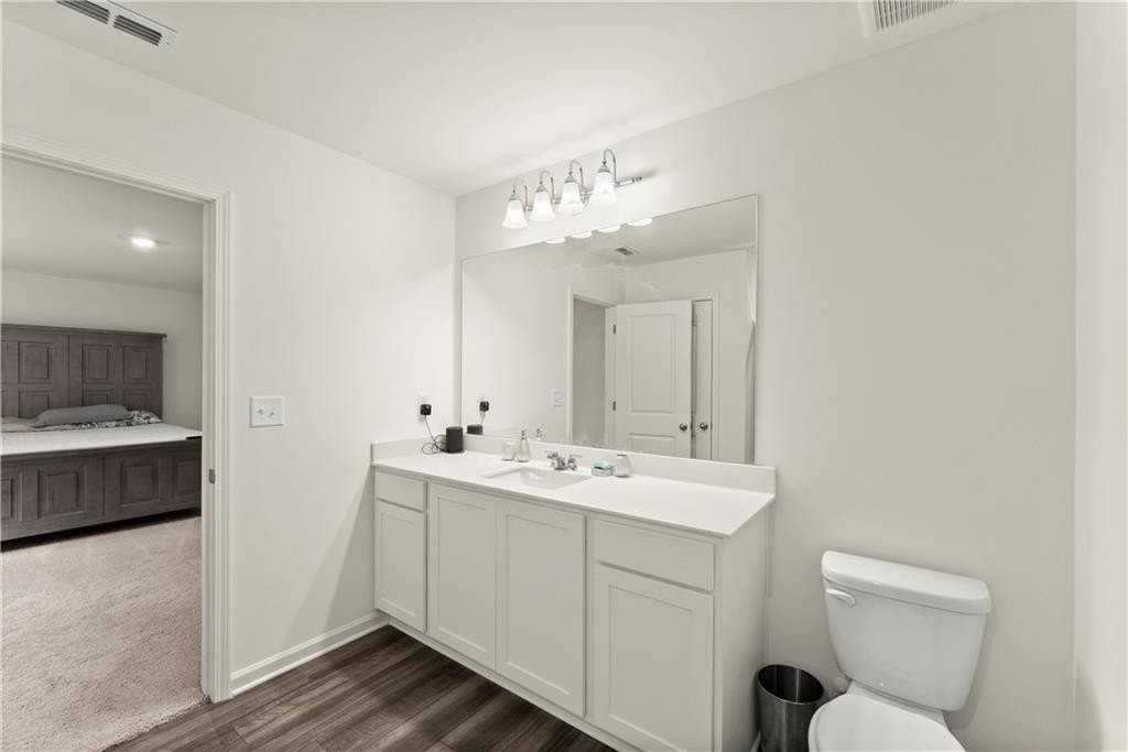 157 Colbury St - Photo 7 of 35