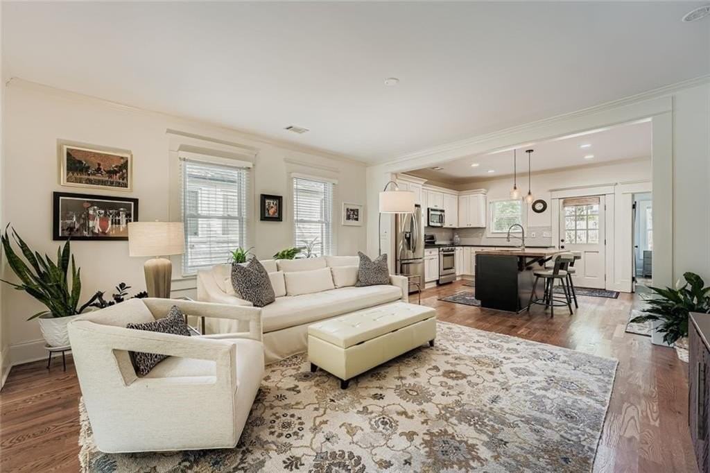 78 Whitefoord Ave Se - Photo 4 of 27